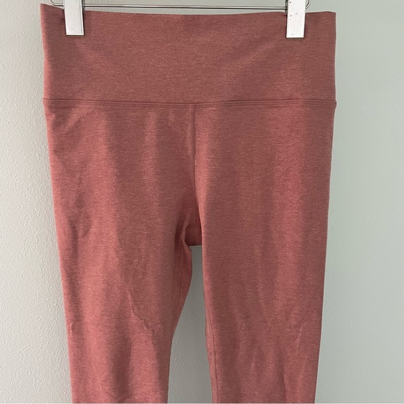 VUORI Clean Elevation Performance Legging pink size large - Picture 4 of 16